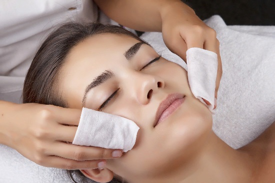 Чистка лица для проблемной кожи с линией «Comodex» с вапоризацией.jpg